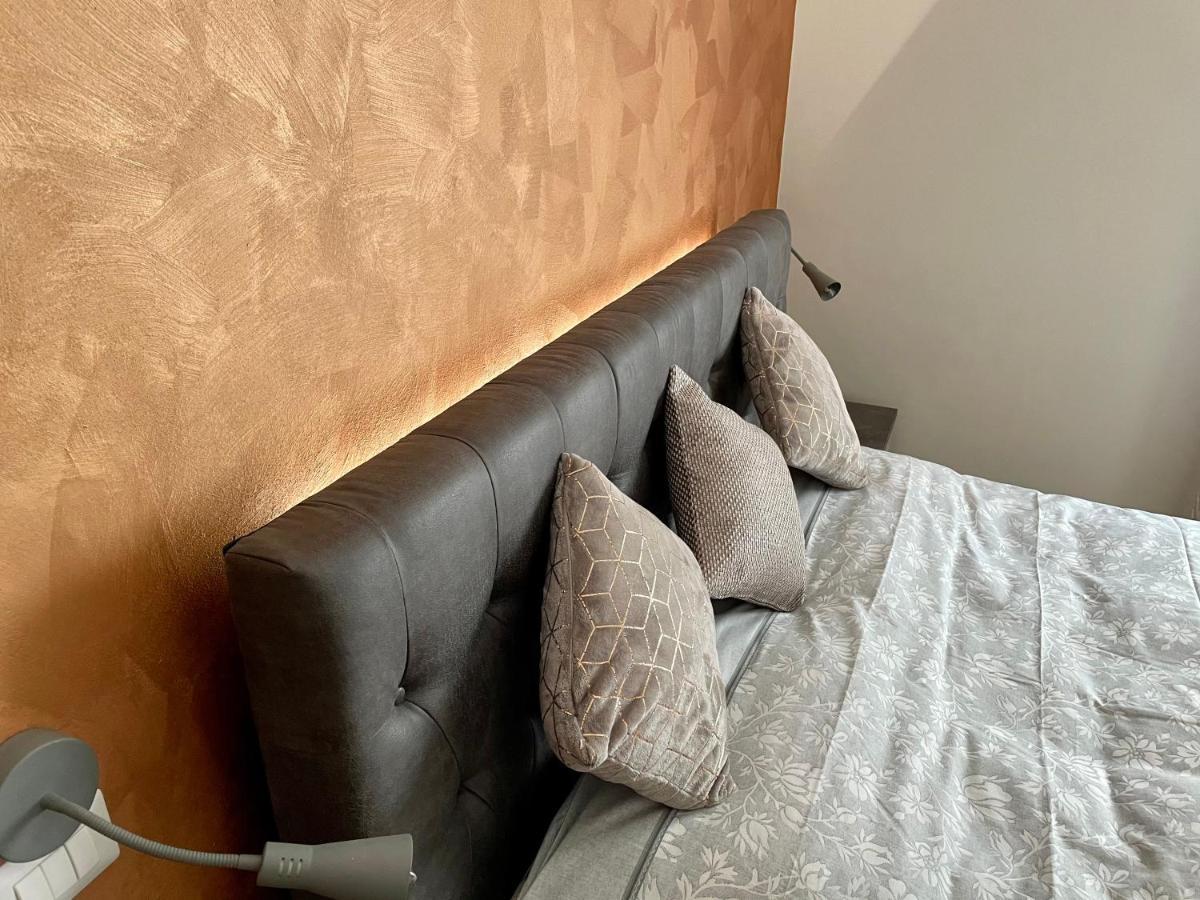 B&B Le Chevalier Кунео Экстерьер фото